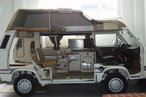 This is a full size Westy which used to live in the Westfalia works museum before that was closed and the exhibits sold off recently. It was cut into a cross section to show what the van looks like inside. Westfalia Van, Vw Kampeerwagens, Vw Buzz, Kombi Trailer, Vw Minibus, Vw T3 Camper, Vw Bus T3, Vw T3 Syncro, T3 Vw