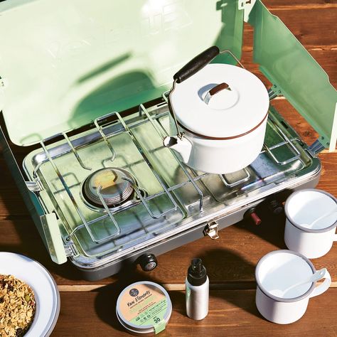 5 Sustainable Camping Tips to Leave Zero Waste in Nature – Wild Minimalist Homemade Bars, Compost Bucket, Modern Tv Unit Designs, Earth Month, Composting At Home, Camping Camper, Being Outside, Aluminum Bottle, Camper Living