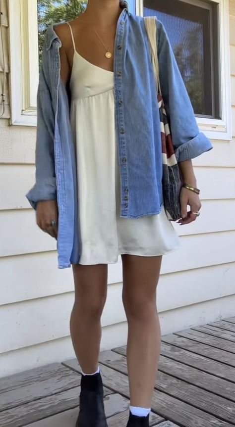 Long Island Outfits, France Nice Outfits, Blue Pants Summer Outfit, Jean Jacket With Dress Outfits, England Outfit Aesthetic, Fall East Coast Outfits, Folk Concert Outfit Ideas, September Beach Outfit, Charleston Sc Aesthetic Outfit