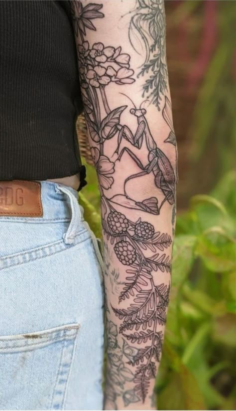 Botanical Nature Tattoo Sleeve, Woodsy Sleeve Tattoo, Botanical Bug Tattoo, Woodsy Sleeve Tattoo Women, Forest Patchwork Tattoo, Nature Theme Leg Sleeve, High Protein Meals With Vegetables, Granola Tattoo Sleeve, Forearm Nature Tattoos For Women