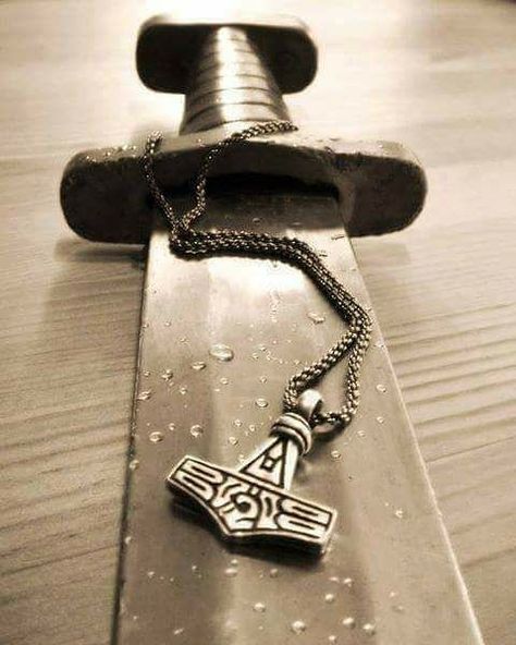 Viking Metal, Norse Pagan, Viking Culture, Thor's Hammer, Norse Vikings, Viking Style, Viking Jewelry, Norse Mythology, Dark Ages