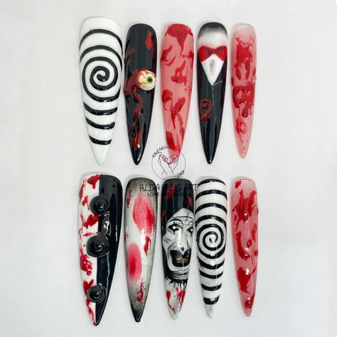 Horror Nails Stiletto, Saw Inspired Nails, Scary Clown Nails, Trick Or Treat Nails, Ongles Halloween, Clown Scary, Halloween Nail Decals, Nail Halloween, Vampire Nails