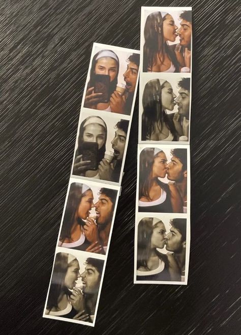 Photobooth Aesthetic Couple, Photobooth Pictures Couple, Couple Picture Aesthetic, Cute Couple Pic, Gf Ideas, Books Characters, Dream Feed, Mouse Pictures, Insta Poses