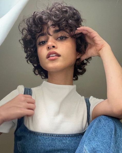 Short Haircut Curly Hair Round Face, Short Curly Hair Cuts For Round Faces, Wolf Cut Curly Hair Short, Short Shag Curly Hair, Really Short Curly Hair, Short Curly Hair Women, Very Short Curly Hair, Curly Hair Pixie Cut, 4b Natural Hairstyles