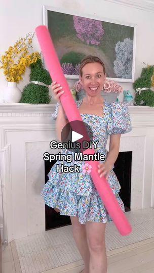 Pool Noodle Mantle Garland, Pool Noodle Fall Decor, Pool Noodle Garland Diy, Pool Noodle Flower Arrangement, Pool Noodle Christmas Decorations, Pool Noodle Garland, Pool Noodle Diy, Mantle Decor Diy, Pool Noodle Ideas