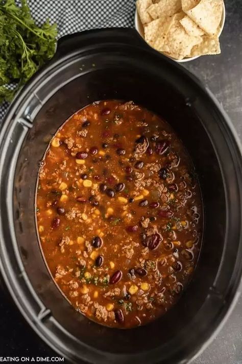 Crockpot Taco Soup Recipe is one of my go to meals on busy weeks because it is so easy. The flavor is just amazing and the entire family goes crazy over it. Taco Soup Recipe Crockpot, Crockpot Taco Soup, Go To Meals, Crockpot Dump Recipes, Crockpot Taco, Eating On A Dime, Ham And Potato Soup, Crock Pot Tacos, Chili Recipe Crockpot