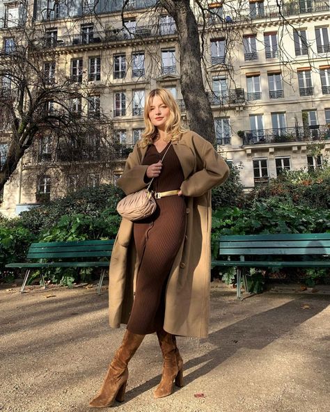 Sabina Socol (@sabinasocol) • Instagram photos and videos Chic French Outfits, Sabina Socol, French Outfits, Parisian Outfits, Cold Weather Outfit, French Girl Style, Girls Fall Outfits, Fashion Sites, French Girls