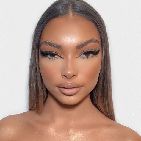 PHOEBE on Instagram: “Before we decided on gloss 🤩 How unreal is her face ⚡️” Makeup For Black Skin, Brown Skin Makeup, Glamorous Makeup, Makeup Sale, Bridal Makeup Looks, Glamour Makeup, Dark Skin Makeup, Looks Black, Gorgeous Makeup