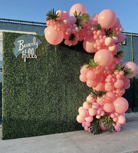 Beverly Hills Hotel Aesthetic, Beverly Hills Hotel Party, Bachelorette Inspo, Troop Beverly Hills, Glamping Party, Hotel Party, Beverly Hills Hotel, Beach Inspired, 16th Birthday