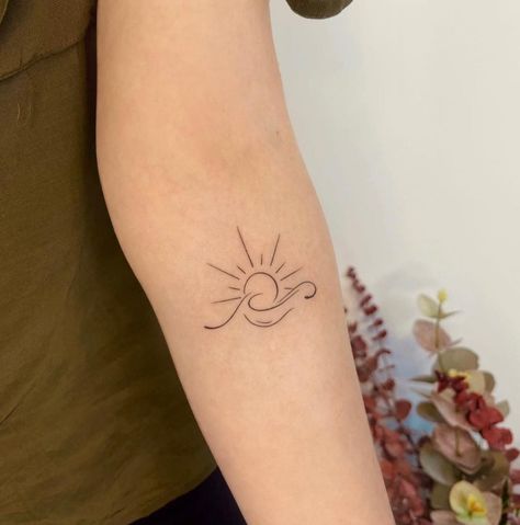 Sun And Sea Tattoo, Sunset Tattoo Minimalist, Tattoos Inspo, Sunset Tattoos, Crescent Moon Tattoo, Sea Tattoo, Life Crisis, Waves Tattoo, Sun Tattoo