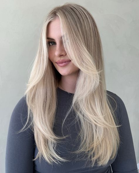 POV you chose to go baby blonde for summer and we are obsessed Blended lowlights 8N 8GI | gloss 10G 10AA (splash) @redkenpro #babyblonde #blondeinspo #haireducation #blowout Bright Summer Blonde Hair, Highlights On Blond Hair, Cool Blonde With Lowlights, Layered Hair Blonde, Blond Hair With Highlights, Sandy Highlights, Dark Blonde Hair With Highlights, Ideas For Blonde Hair, Money Blonde