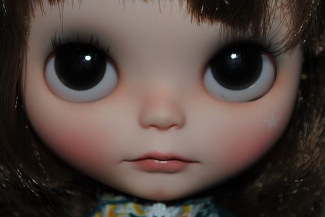 Eye color cool Blythe Dolls Cute, Pink Aura, Living Dolls, Doll Eyes, Bunny Girl, Doll Parts, Makeup Designs, Pretty Dolls, Doll Face