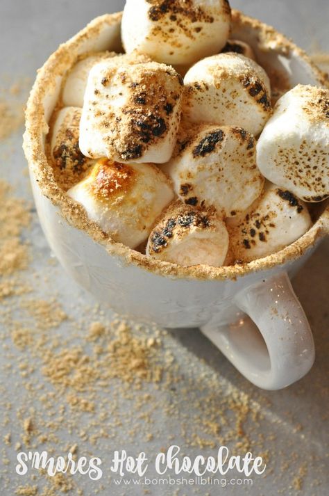 S'more Hot Chocolate Recipe from Bombshell Bling Hot Chocolate Bombshell, Chocolate Bombshell, Smores Hot Chocolate, Frozen Smores, Red Velvet Hot Chocolate, Best Hot Chocolate Recipes, Peanut Butter Hot Chocolate, Cozy Hot Chocolate, Salted Caramel Hot Chocolate