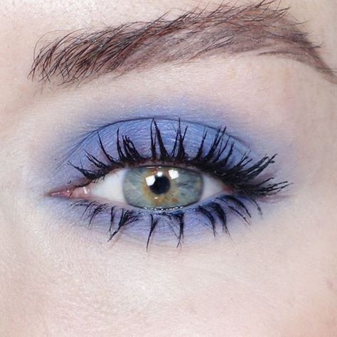 Makeup Prom Blue, Periwinkle Makeup, Eye Makeup Prom, Makeup Blue Eyeshadow, Blue Lashes, Katie Jane Hughes, Prom Blue, Blue Eyeshadow Looks, Makeup Guide