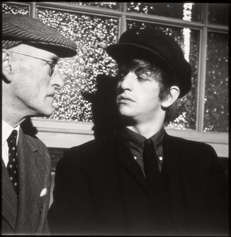 Wilfrid Brambell and Ringo in A Hard Days Night Ringo Starr Photograph, Beatles One, Ringo Star, Richard Starkey, Beatles Ringo, Bug Boy, John Lennon Beatles, Beatles Pictures, Beatles John