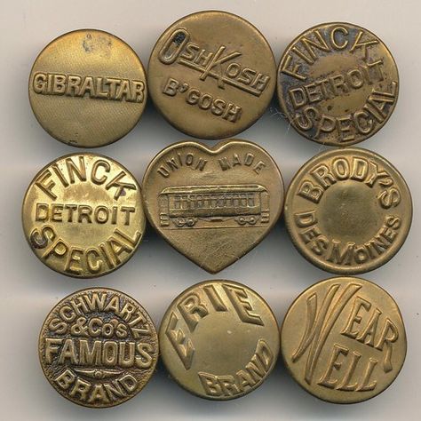 Button Collecting, Cool Buttons, Types Of Buttons, Button Cards, Button Art, Antique Buttons, Vintage Typography, Jeans Button, Button Crafts