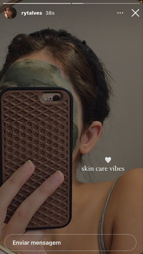 Skin Care Captions Instagram, Daily Snap Ideas, Mask Selfie, Funny Snapchat Pictures, Good Insta Captions, Snap Streak Ideas Easy, Instagram Creative Ideas, Friend Poses Photography, Instagram Ideas Post