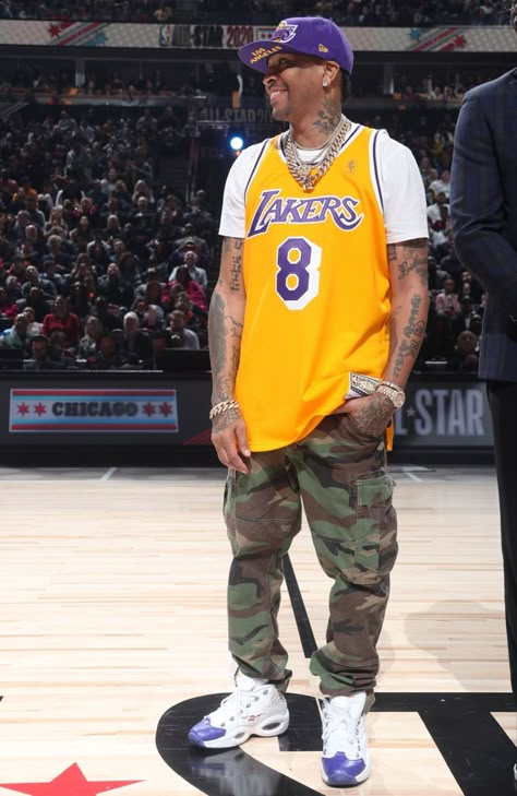 Basketball Jersey Outfit Boys, Allen Iverson Outfit, Allen Iverson Style, Kobe Bryant Fashion Style, Nba Jersey Outfit Men, Lakers Outfit Men, Laker Jersey Outfit Men, Men’s Basketball Jersey Outfit, Lakers Jersey Outfit Men