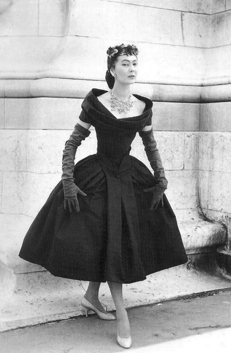 Vintage Dior Dress, Christian Dior New Look, Dior New Look, 1950 Fashion, Dior Dress, Look Retro, Fashion 1950s, Cary Grant, Dior Fashion