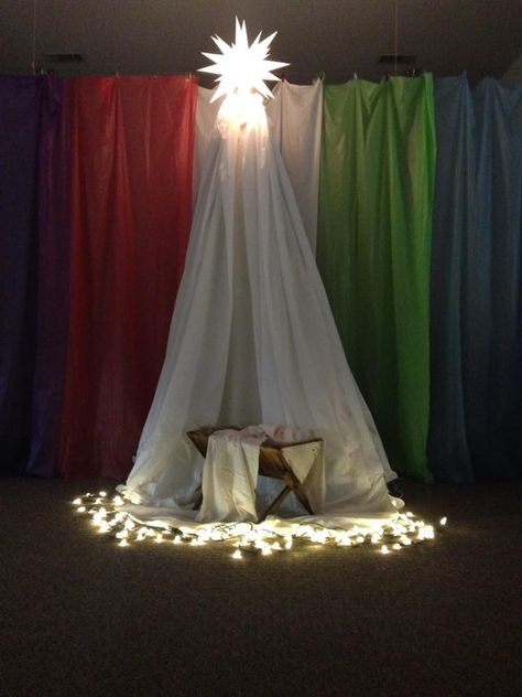 Menino Jesus natal Childrens Ministry Christmas, Ward Christmas Party, Church Christmas Decorations, Church Altar Decorations, Christmas Stage, Christmas Pageant, Christmas Program, Christmas Decorating Ideas, Christmas Church