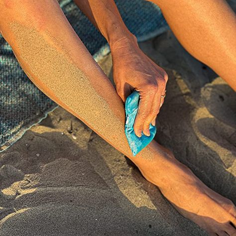 SHAKALO SANDSCREEN Sand Removal Bag | Talc-Free and Reef Friendly | Fresh, Clean and Sand Free | Great for The Whole Family! Gift Ideas On Amazon, Beach Gadgets, Beach Must Haves, Play Pool, Hawaiian Tropic, I'm Broke, High Maintenance, Beach Activities, Cool Gift Ideas