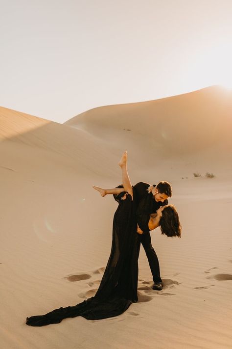 Desert Photoshoot Ideas, Sand Dunes Photoshoot, Desert Photoshoot, You Are My Moon, Arizona Engagement, Engagement Pictures Poses, Anniversary Photoshoot, Couple Photoshoot Poses, Engagement Photo Inspiration