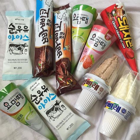 Snacks Junk Food, Snacks Japonais, Korean Snacks, K Food, Asian Snacks, Cute Snacks, Think Food, Japanese Snacks, Kawaii Food