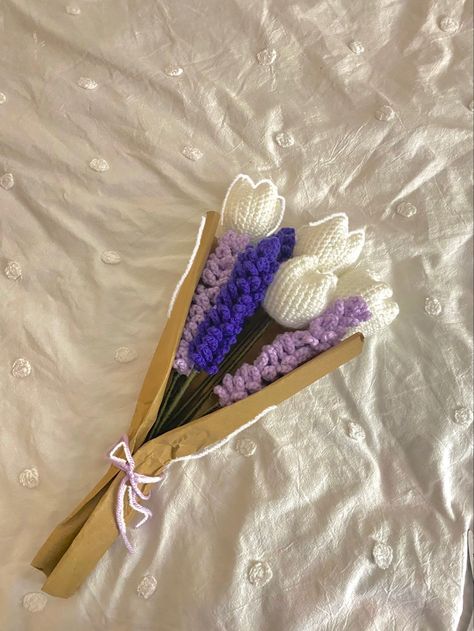 Woolen Flower Bouquet, Lavender And Tulip Bouquet, Tulip Crochet Bouquet, Crochet Lavender Bouquet, Crochet Tulip Bouquet, Tulips Crochet, Crochet Bouquets, Crochet Lavender, Crochet Hand Warmers