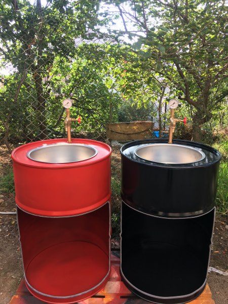 Barrel Metal Drum Project Ideas!!! - Engineering Discoveries Metal Barrel Ideas, Drum Furniture, Barrel Sink, Barrel Ideas, Used Oil, Barrel Projects, Garage Furniture, Oil Barrel, 55 Gallon Drum