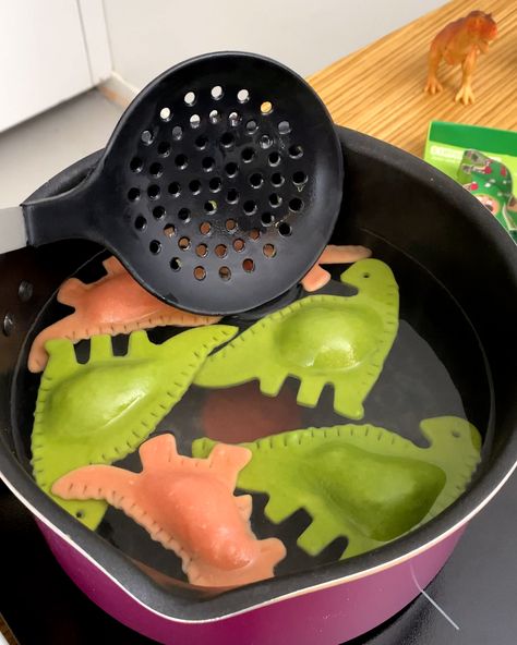 Dinosaur Meal Ideas, Dinosaur Ravioli, Dinosaur Shaped Food, Chefclub Network, Chefclub Kids, Dinosaur Food, Cute Snacks, Shapes For Kids, Birthday Food