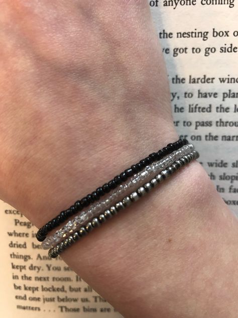 Black Friendship Bracelet, Grey Bracelet, Clear Bracelet, Stretchy Beaded Bracelet, Gray Bracelet, Bracelet Pack, Friendship Bracelets With Beads, Friendship Bracelets Designs, Diy Jewelry Unique