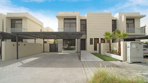 Buy Upgraded 4-Bedroom Villa (Private Pool) in The Field, Damac Hills | LuxuryProperty.com Sunken Seating, Damac Hills, Sleek Bathroom, Malibu Beaches, Beautiful Pools, New Property, Open Plan Living, Private Pool, Open Plan