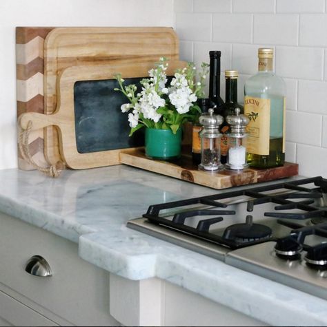 Home Styling Tips - Kitchen Edition | Honey We're Home Home Styling Tips, Countertop Decor, Kitchen Bench, Kitchen Organization Diy, Kitchen Counter Decor, Counter Decor, Kitchen Benches, Organization Decor, Home Styling