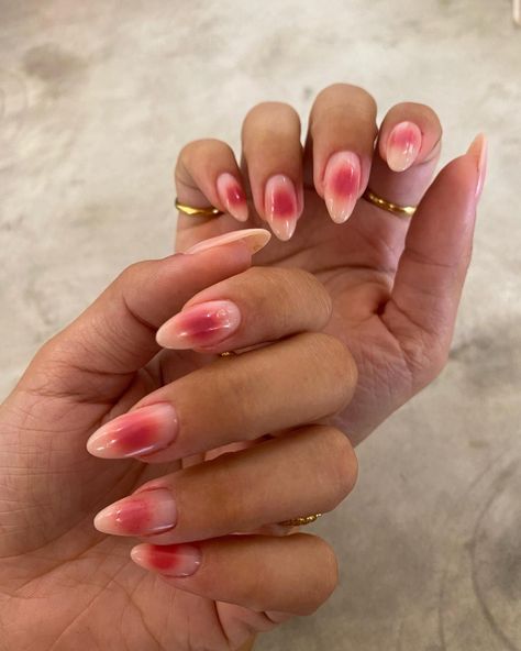 Popular 2023 Nails, Trendy Aura Nails, Most Popular Nails 2024, February 2023 Nail Trends, Red And White Aura Nails, Aura Ombre Nails, Ombre Aura Nails, Nails For Light Skin Color, Popular Nails 2023