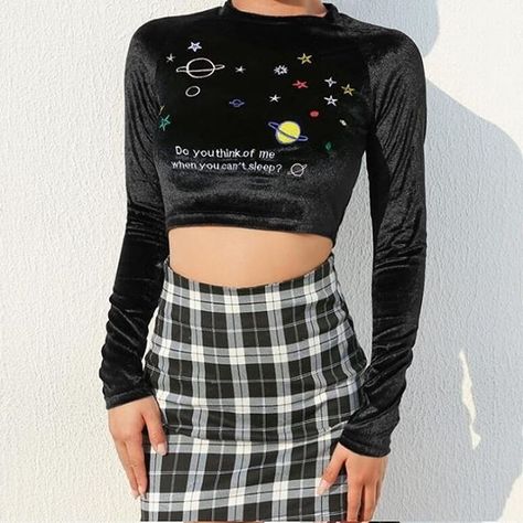 November Fits, Dollskill Outfits, Yt Ideas, Stars Embroidery, Fashion Major, Short Paragraph, Names Girl, Dragon Sketch, Punk Clothing