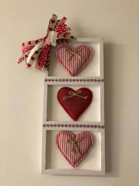 February Decorations Diy, Dollar Store Valentines, Valentine Wood Crafts, Valentine Wreath Diy, Valentine Wreaths, Valentine's Day Crafts, Valentine Diy, Dominic Cooper, Diy Valentine's Day Decorations