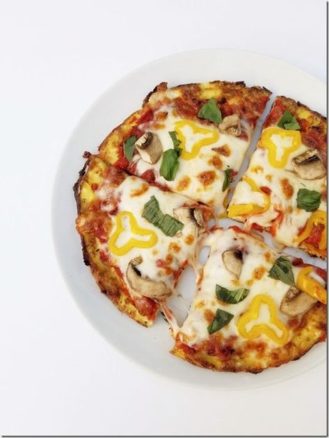 Healthy Breakfast Pizza, Menu Sarapan Sehat, Omelets Recipe, Recipe For Breakfast, Easy Curry, Omelette Recipe, Healthy Prawn Recipes, Healthy Pizza, Crust Pizza