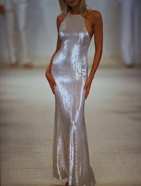 ✧༺༻∞ (@frenchmarlboro) on X Ralph Lauren 1995, 2000s Runway Fashion, Ralph Lauren Runway, Ralph Lauren 90s, 90s Runway Fashion, Runway Outfits, 90s Runway, Vintage Runway, Runway Dresses