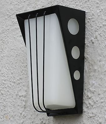 Mcm Porch Light, Mid Century Exterior Lighting, Mid Century Outdoor Lighting, Mid Century Modern Front Porch, Mid Century Porch, Mcm Garden, Trailer Garden, Mid Century Lights, Porch Ceiling Lights