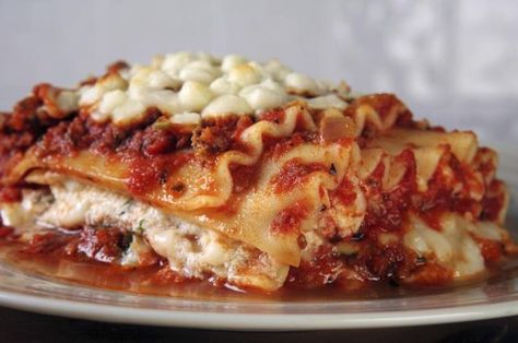 Lasagna With Ricotta, Lasagna Recipe With Ricotta, Vegetarian Lasagna Recipe, Gluten Free Lasagna, Lasagne Recipes, Cheese Lasagna, Vegetarian Lasagna, Lasagna Recipe, Ricotta Cheese