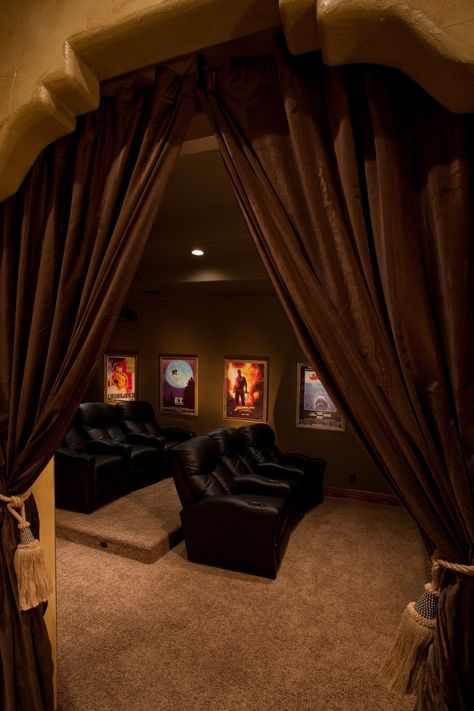 Family Movie Room, Movie Theater Rooms, Basement Home Theater, Home Theater Room Design, Basement Home, Theater Rooms, Theater Room Design, Home Theater Furniture, Movie Room Decor