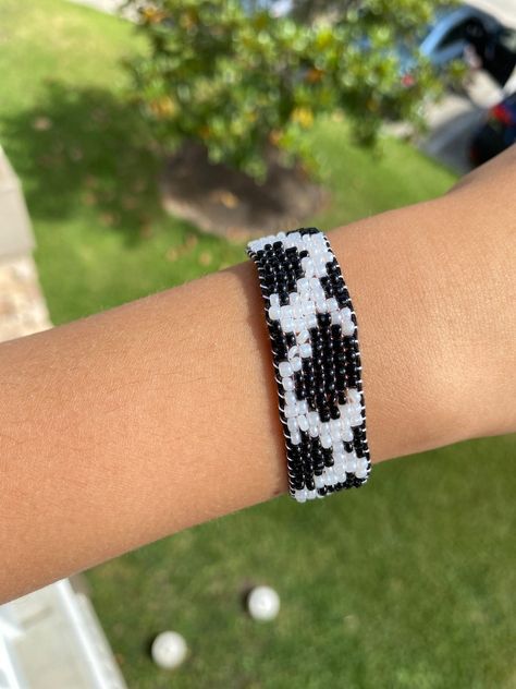 Cow Print Bracelet, Loom Bracelet Patterns, Loom Bracelet, Loom Bracelets, Cow Print, Bracelet Patterns, Bead Bracelet, Embroidered Friendship Bracelet, Loom