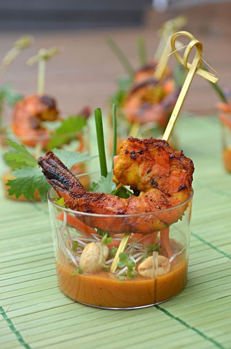 Shrimp Satay Skewer Shooters with Thai Spicy Peanut Sauce Shrimp Satay, Thai Shrimp, Spicy Peanut Sauce, Dinner Delicious, Shrimp Skewers, Peanut Sauce, Small Bites, Food Presentation, Wedding Food