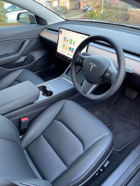 Tesla Model 3 Long Range, Tesla Car Delivery, Electric Car Aesthetic, Tesla Model 3 Aesthetic, Tesla Model 3 Interior, Model 3 Tesla, Tesla Car Models, Best Car Accessories, Aesthetic Sports