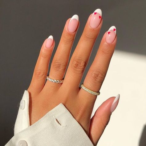 50+ Heart Nails That Stun This Valentine’s Day! - Prada & Pearls Minimal Nail, Vday Nails, February Nails, Nail Designs Valentines, Minimal Nails, Nail Swag, Minimalist Nails, Heart Nails, Fire Nails