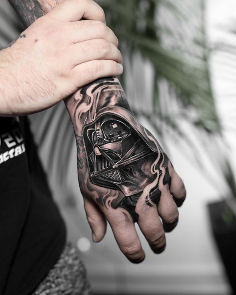 Darth Vader Hand Tattoo, Darth Vader Kylo Ren Tattoo, Star Wars Forearm Tattoo, Earth Vader Tattoo, Starwars Tattoo Men, Star Wars Hand Tattoo, Darth Vader Tattoo Ideas, Star Wars Tattoo For Men, Anakin Tattoo