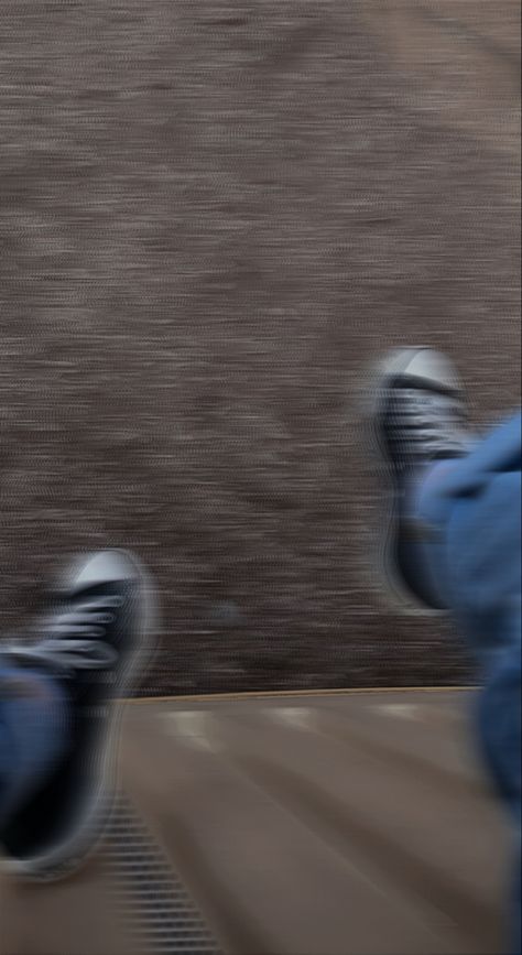 Converse Low Tops Aesthetic, Cuffed Jeans Aesthetic, Converse Aesthetic Wallpaper, Navy Blue Converse Outfit, Blue Converse Aesthetic, Black Converse Aesthetic, Blue Converse Outfit, All Star Aesthetic, Navy Blue Converse