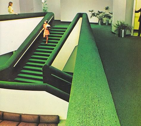 Green Carpet Stairs, Groovy Architecture, 80s Carpet, Carpeted Office, Green Staircase, Art Deco Carpet, 70s Green, 70s Interior, Retro Interior Design