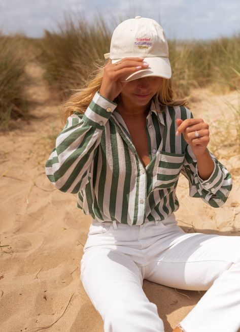 Green Striped Benza Shirt – Easy Clothes North America Parisian Street Style 2024, Green Striped Shirt Outfit, Striped Blouse Outfit, White Striped Shirt Outfit, Parisian Spring, Outfits With Striped Shirts, Parisian Women, Striped Linen Shirt, Street Style Parisian