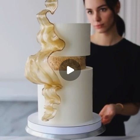 Cake & Cupcake Decorating on Instagram: "Stunning and creative isomalt cake decorating! 💛 🎥 @pastry_pauline . . . . . . #cake #cakes #cakedecorating #cakedesign #cakedecoration #cakedecoratingvideos #cakevideo #cakestyle #cakestagram #cakedecoratingtutorials #cakeideas #isomalt #isomaltcake #isomaltart #bakarto #cakeart #cakeartist #cakeartisan #cakecakecake #weddingcake #weddingcakesideas #weddingcakedesign #weddingcakeinspiration #weddingcaketopper #weddingcakesofinstagram" Isomalt Cake Decoration, Isomalt Cake, Cake Decorating Videos, Cupcake Decorating, Fashion Cakes, Cake Videos, Wedding Cake Inspiration, Cake Decorating Tutorials, April 26